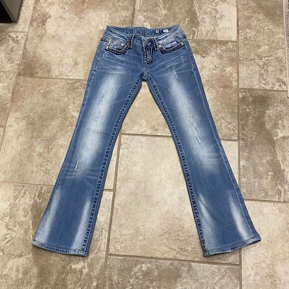 Miss Me Sunny Bootcut Jeans 26x30 Stretch Distressed EUC Embroidered - Picture 11 of 12